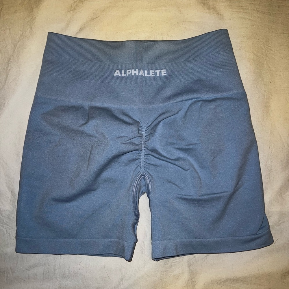 Alphalete Amplify Shorts - Ice Blue